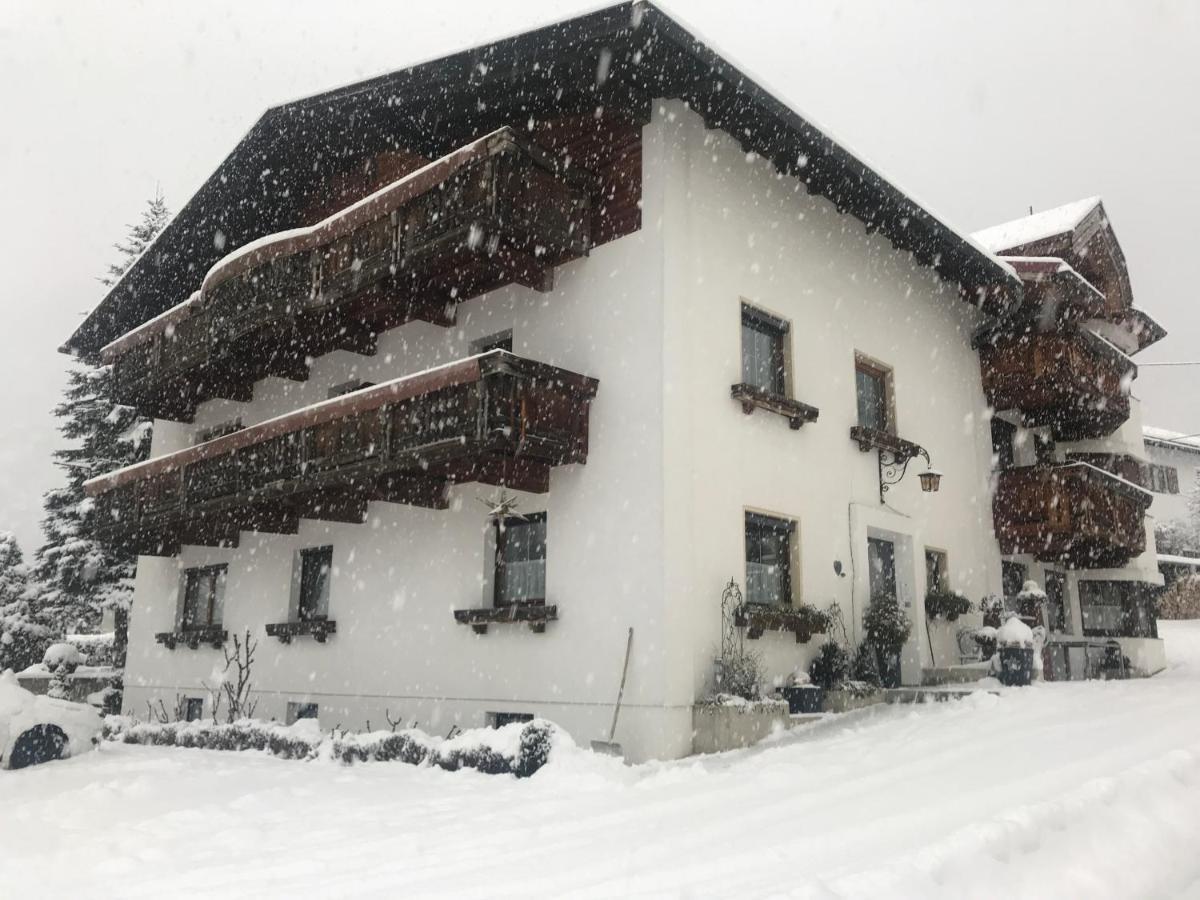 Appartements Gaestehaus Schrott Oetz Exterior photo