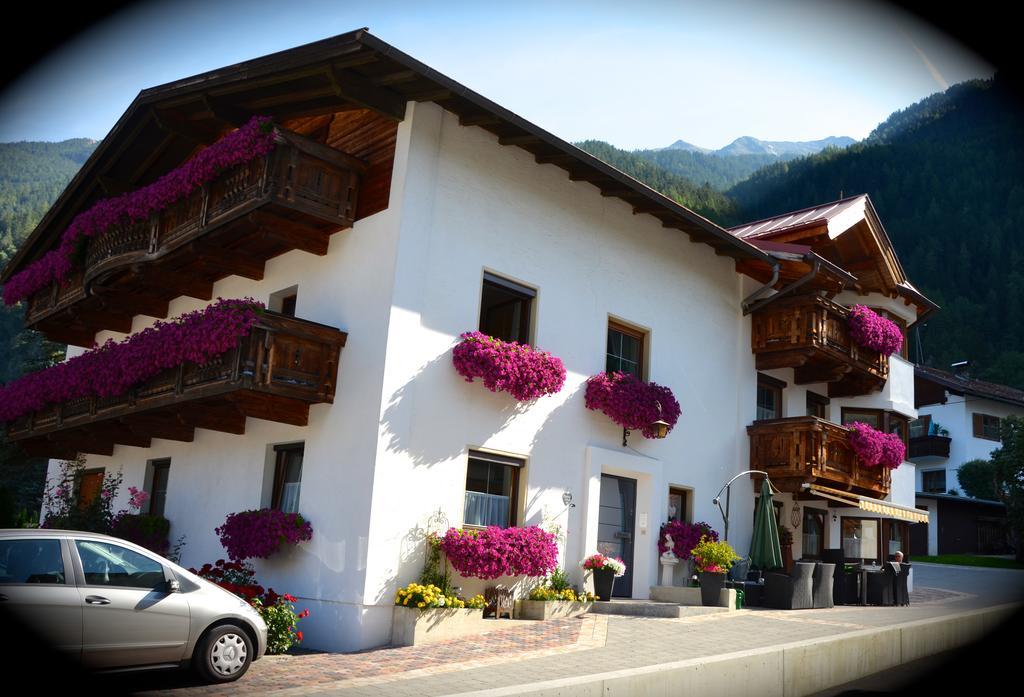 Appartements Gaestehaus Schrott Oetz Exterior photo