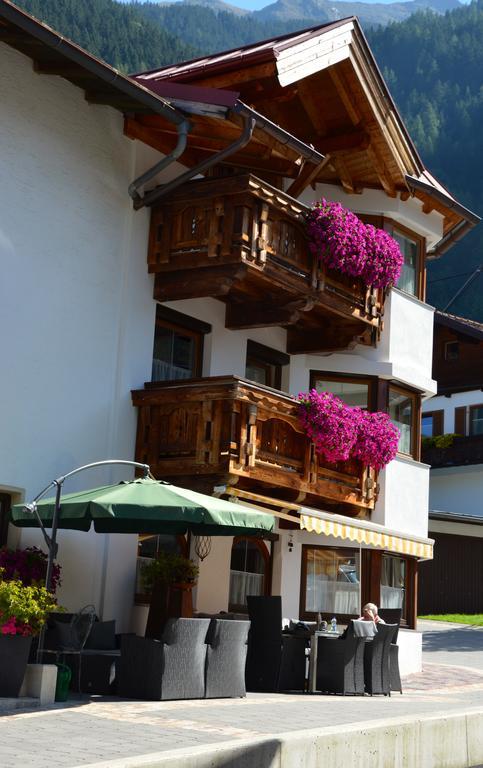 Appartements Gaestehaus Schrott Oetz Exterior photo